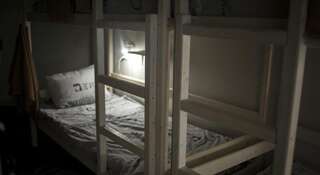 Хостел Lapin Vesta Сочи Место на двухъярусной кровати в общем 10-местном номере для женщин-3