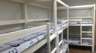 Хостел Lapin Vesta Сочи Место на двухъярусной кровати в общем 10-местном номере для мужчин-2