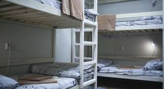 Хостел Lapin Vesta Сочи Спальное место на двухъярусной кровати в общем номере для мужчин и женщин с 8 кроватями-4